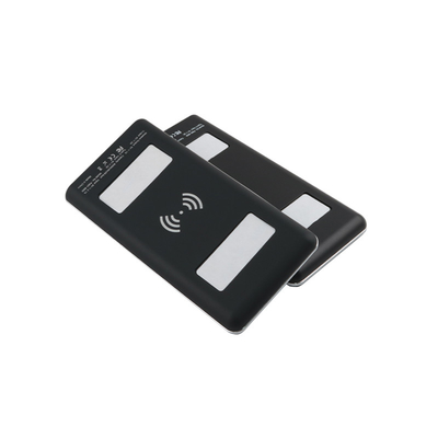 Li-polymer draagbare powerbank voor USB-apparaten voor slimme telefoons - Wit/Zwart/Blauw/Groen