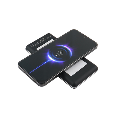 Li-polymer draagbare powerbank voor USB-apparaten voor slimme telefoons - Wit/Zwart/Blauw/Groen