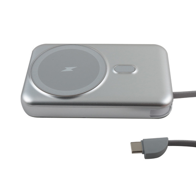 Draagbare powerbank met Li-polymer batterij / 18650 type batterij en 38.3 Gepasseerd