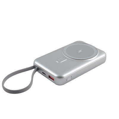 Witte draagbare powerbank met accessoire kabel handleiding en 38.3 Gepasseerd