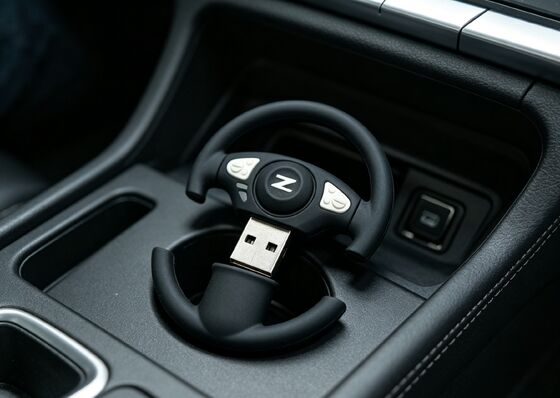 Open mal door aangepaste USB-flashdrives door autostuurwielvormig USB-geheugen