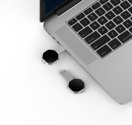LED-lamp usb-geheugen met een vermogen tot -50 tot +80 graden Celsius, ideaal voor extreme temperatuurgegevensverwerking