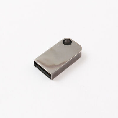 Mini USB-flashdrive met gat kan sleutelhanger plaatsen Metalen USB-flashdrive kan aangepast laserlogo