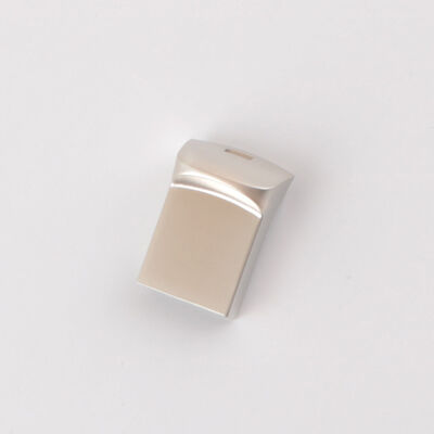 Massagoederen keer 5-7 dagen Metalen USB-flashdrive met schrijfsnelheid 8-15 MB S Leessnelheid 13-20 MB S Gegevensoverdrachtapparaat