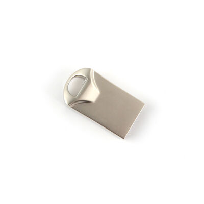 Zilver met glanzende metalen USB-flashdrive Hoge gegevensoverdrachtsnelheden Duurzame metalen behuizing Geschikt voor veilige gegevensopslag