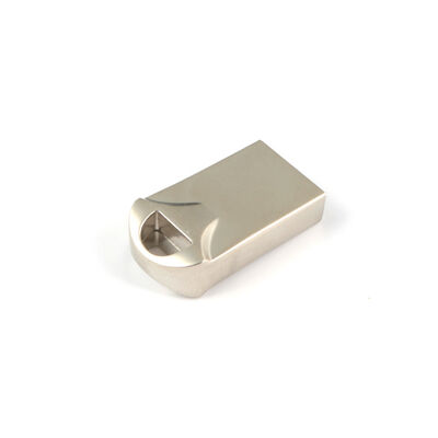 Zilver met glanzende metalen USB-flashdrive Hoge gegevensoverdrachtsnelheden Duurzame metalen behuizing Geschikt voor veilige gegevensopslag