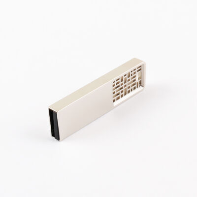 Schrijfsnelheid 2.0 Snelheid 5-10MBs Metalen USB Flash Drive Aanpasbaar USB-logo Lezen 2.0 Snelheid 8-15MBs Duurzame opslagapparaat