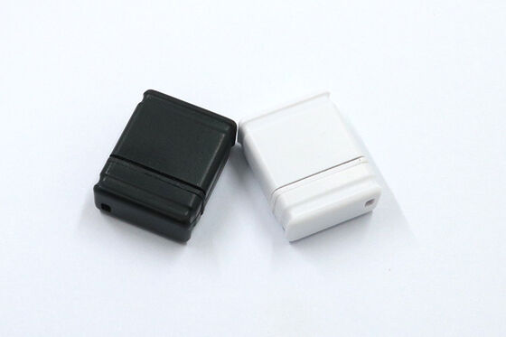 MINI USB Flash Drive-materiaal is van kunststof USB-flashdrive met USB 2.0-leessnelheid en gegevensoverdracht