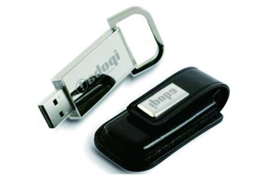 Oem lederen USB-flashdrive Bruine kleur, stijlvolle, duurzame draagbare opslagoplossing, ideaal voor bedrijfsgeschenken en evenementen