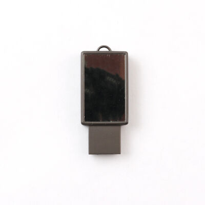 CE-gecertificeerde metalen USB-flashdrive met een hoog vermogen en waterbestendig ontwerp voor duurzame gegevensoverdracht